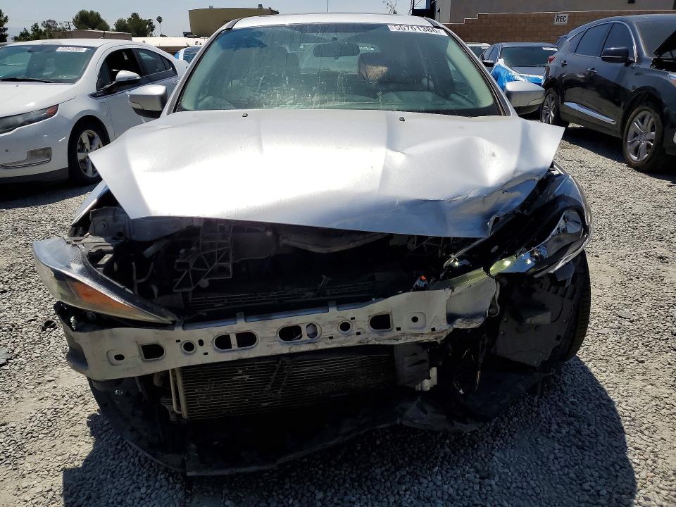 55761386 :رقم المزاد ، 1FADP3M20HL333258 vin ، 2017 Ford Focus مزاد بيع