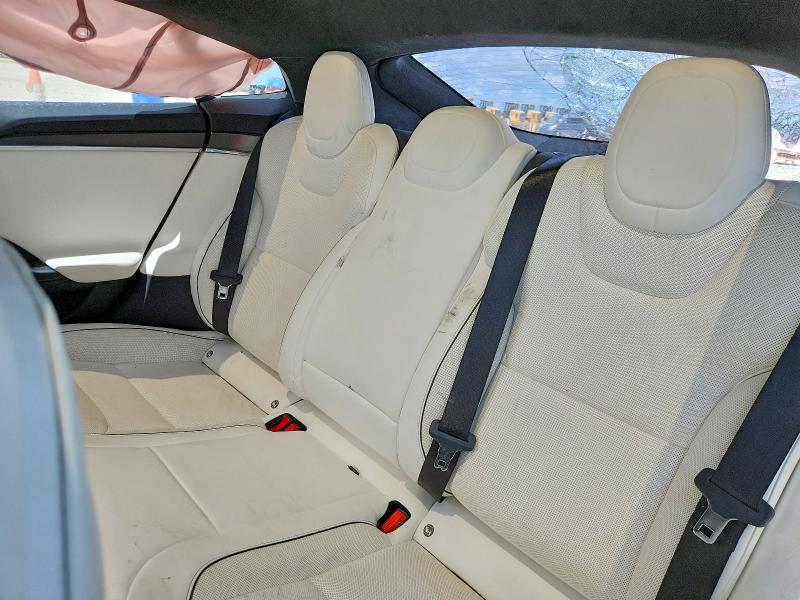 56999946 :رقم المزاد ، 5YJSA1E60MF454393 vin ، 2021 Tesla Model S مزاد بيع