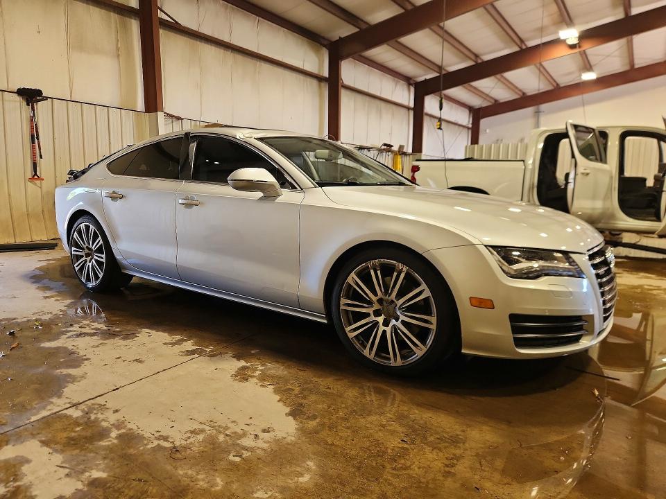 Продажа на аукционе авто 2015 Audi A7, vin: WAUWMAFC5FN009145, номер лота: 55385736