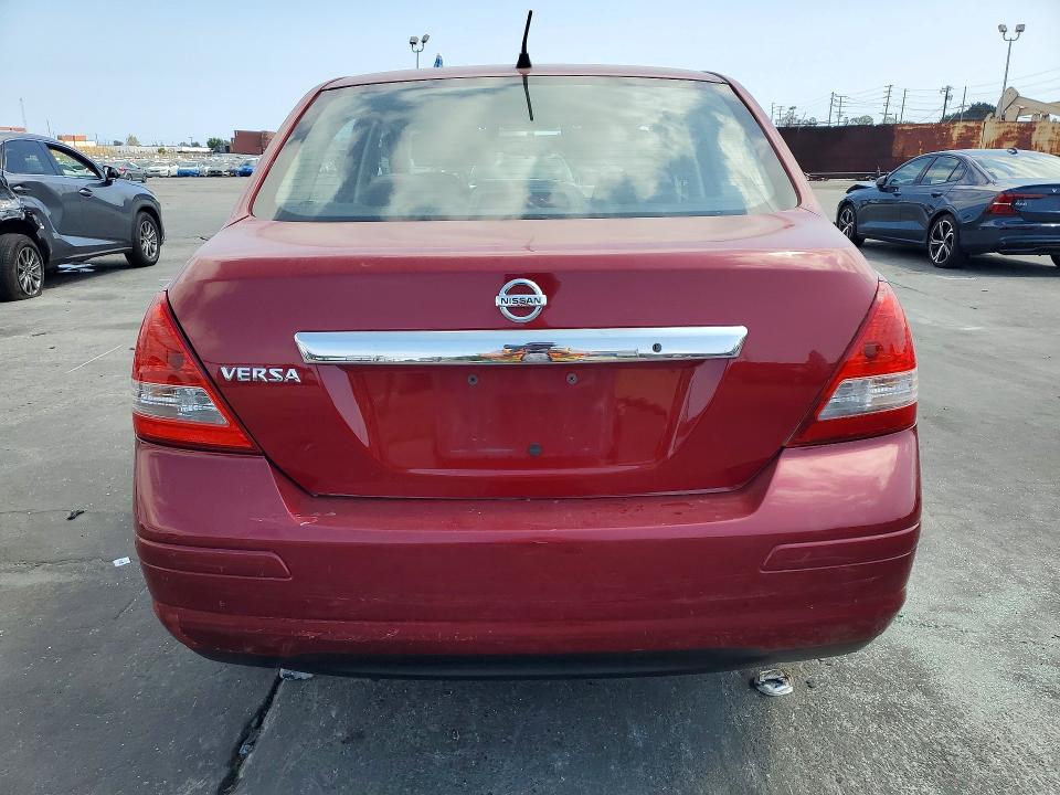 59660126 :رقم المزاد ، 3N1BC1AP2AL465971 vin ، 2010 Nissan Versa Manual مزاد بيع