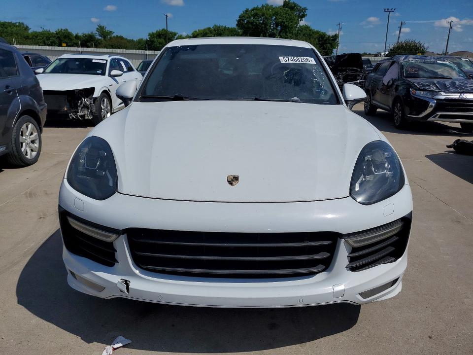 57468206 :رقم المزاد ، WP1AD2A28GLA78473 vin ، 2016 Porsche Cayenne مزاد بيع