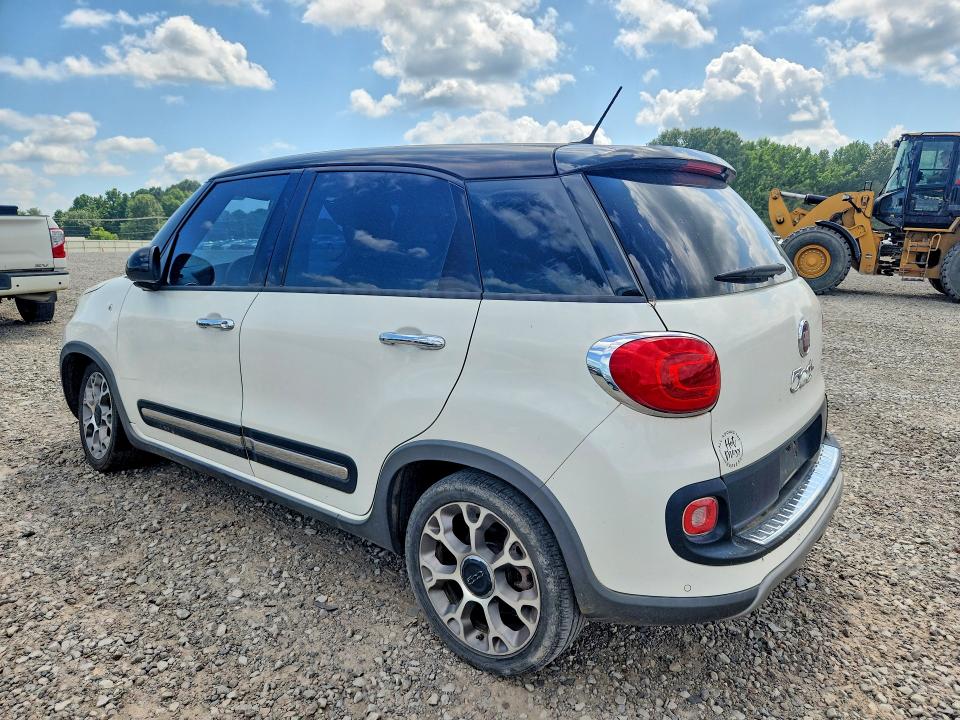 2015 Fiat 500l მანქანა იყიდება აუქციონზე, vin: ZFBCFADH9FZ031174, აუქციონის ნომერი: 57902976