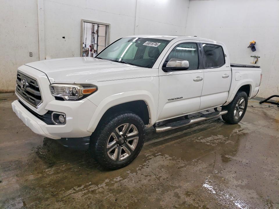 58816746 :رقم المزاد ، 5TFGZ5AN9HX055674 vin ، 2017 Toyota Tacoma مزاد بيع