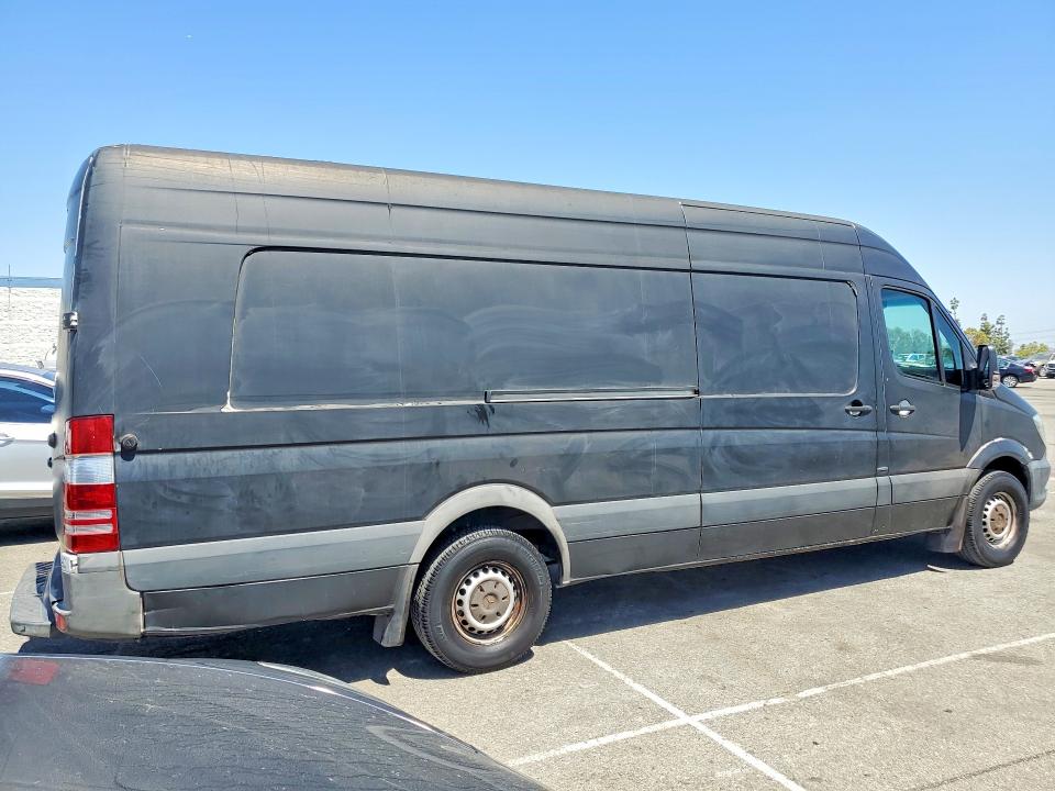 57001666 :رقم المزاد ، WD3PE8CDXGP317342 vin ، 2016 Mercedes Benz Sprinter مزاد بيع