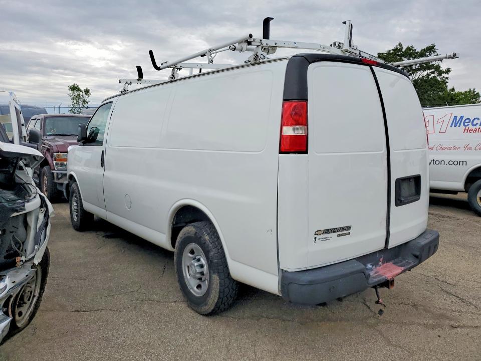 55128436 :رقم المزاد ، 1GCZGGFG2G1141429 vin ، 2016 Chevrolet Express G3500 مزاد بيع