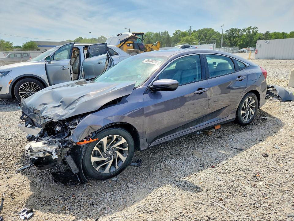58490396 :رقم المزاد ، 2HGFC2F77HH556056 vin ، 2017 Honda Civic مزاد بيع