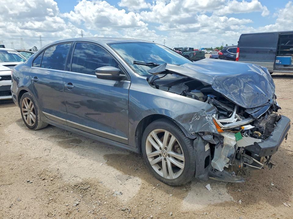 2017 Volkswagen Jetta მანქანა იყიდება აუქციონზე, vin: 3VWL17AJ8HM365932, აუქციონის ნომერი: 56248956