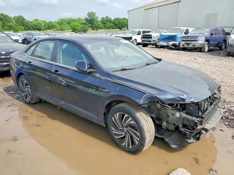 56078516 :رقم المزاد ، 3VWEB7BUXLM042036 vin ، 2020 Volkswagen Jetta مزاد بيع