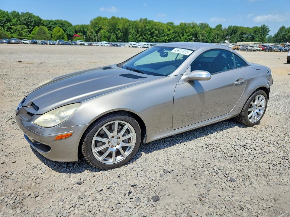 2005 Mercedes-benz Slk მანქანა იყიდება აუქციონზე, vin: WDBWK56FX5F040702, აუქციონის ნომერი: 85623305