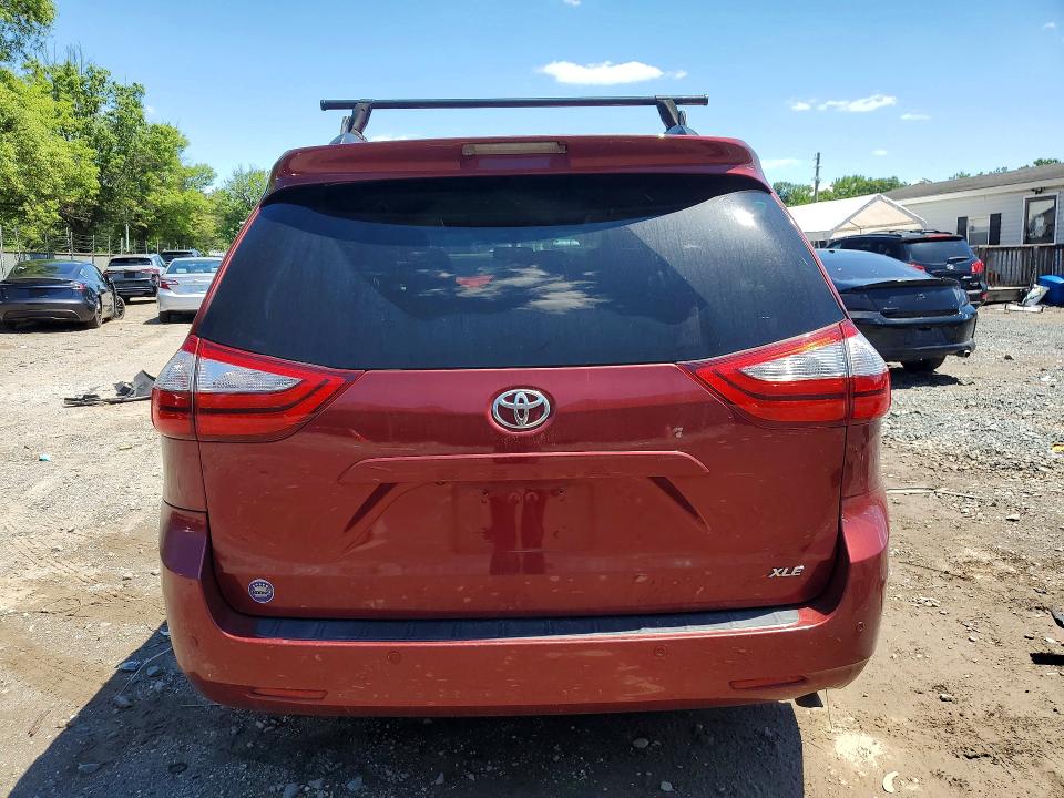 57550756 :رقم المزاد ، 5TDYK3DCXFS655159 vin ، 2015 Toyota Sienna مزاد بيع