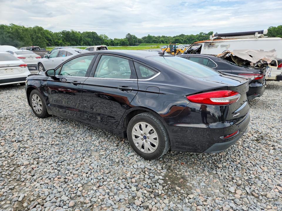 56314006 :رقم المزاد ، 3FA6P0G74KR285755 vin ، 2019 Ford Fusion مزاد بيع