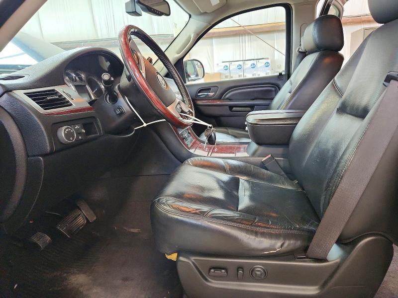 2011 Cadillac Escalade მანქანა იყიდება აუქციონზე, vin: 1GYS4BEF5BR194488, აუქციონის ნომერი: 57444166