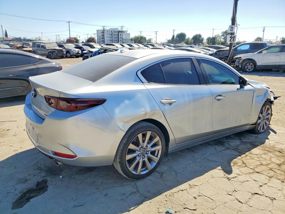 Продажа на аукционе авто 2019 Mazda 3, vin: 3MZBPADL3KM108186, номер лота: 57166046