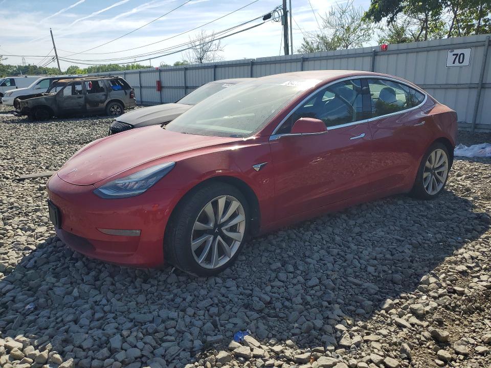 55420336 :رقم المزاد ، 5YJ3E1EB7JF117222 vin ، 2018 Tesla Model 3 مزاد بيع