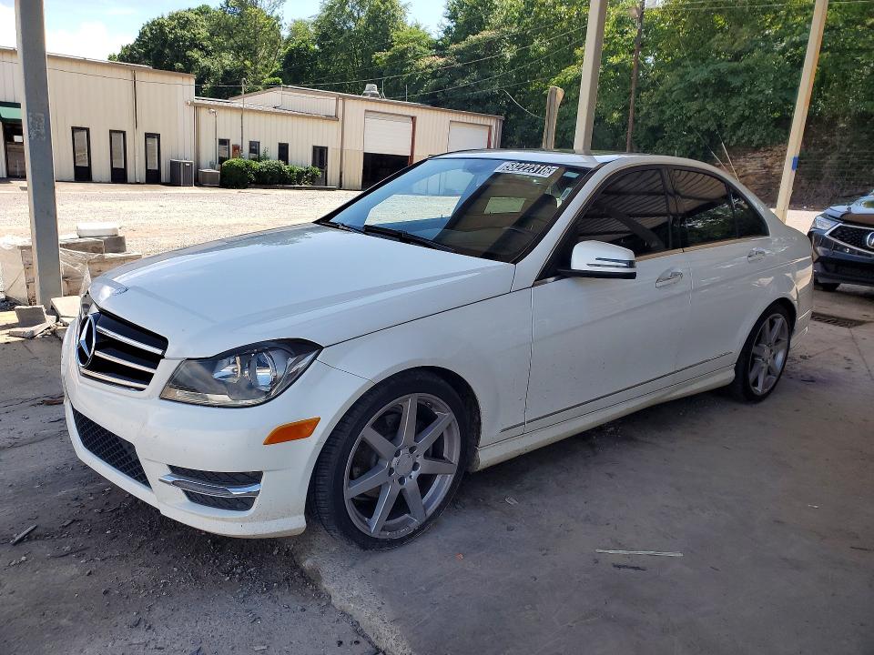 58222316 :رقم المزاد ، WDDGF4HB2ER309293 vin ، 2014 Mercedes-benz C مزاد بيع