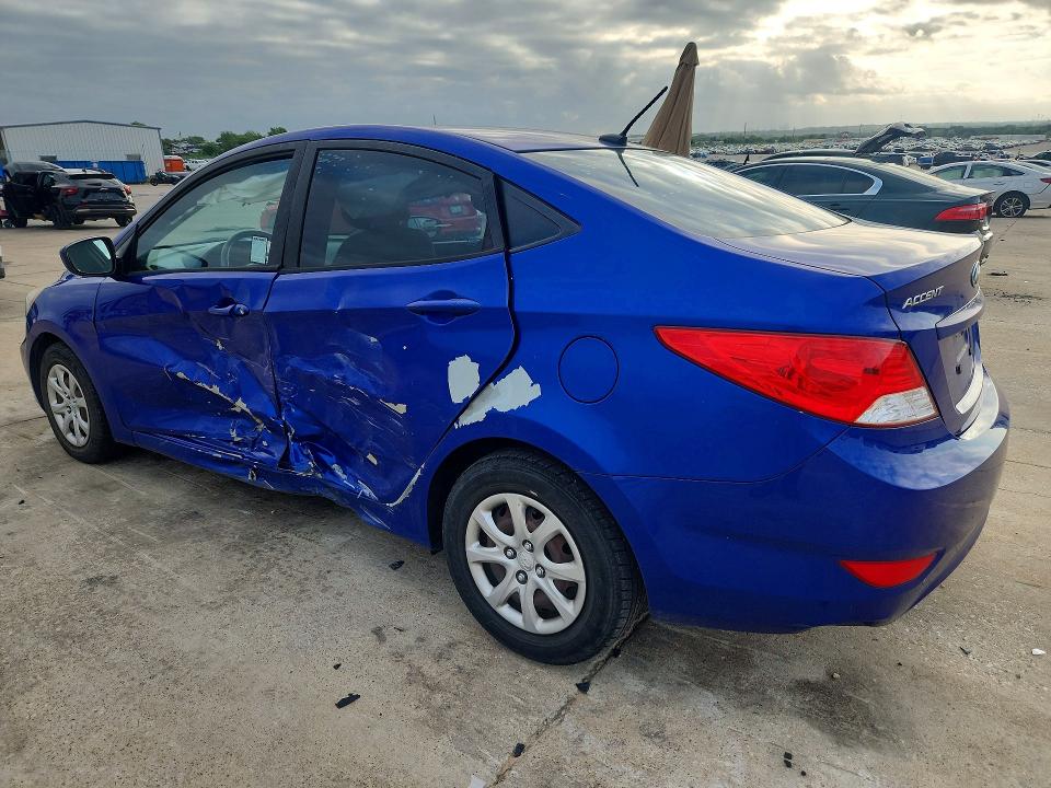 56690386 :رقم المزاد ، KMHCT4AE6DU549279 vin ، 2013 Hyundai Accent مزاد بيع