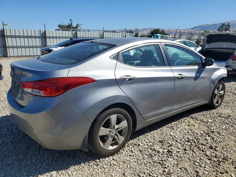 2012 Hyundai Elantra მანქანა იყიდება აუქციონზე, vin: KMHDH4AE1CU363427, აუქციონის ნომერი: 57373016