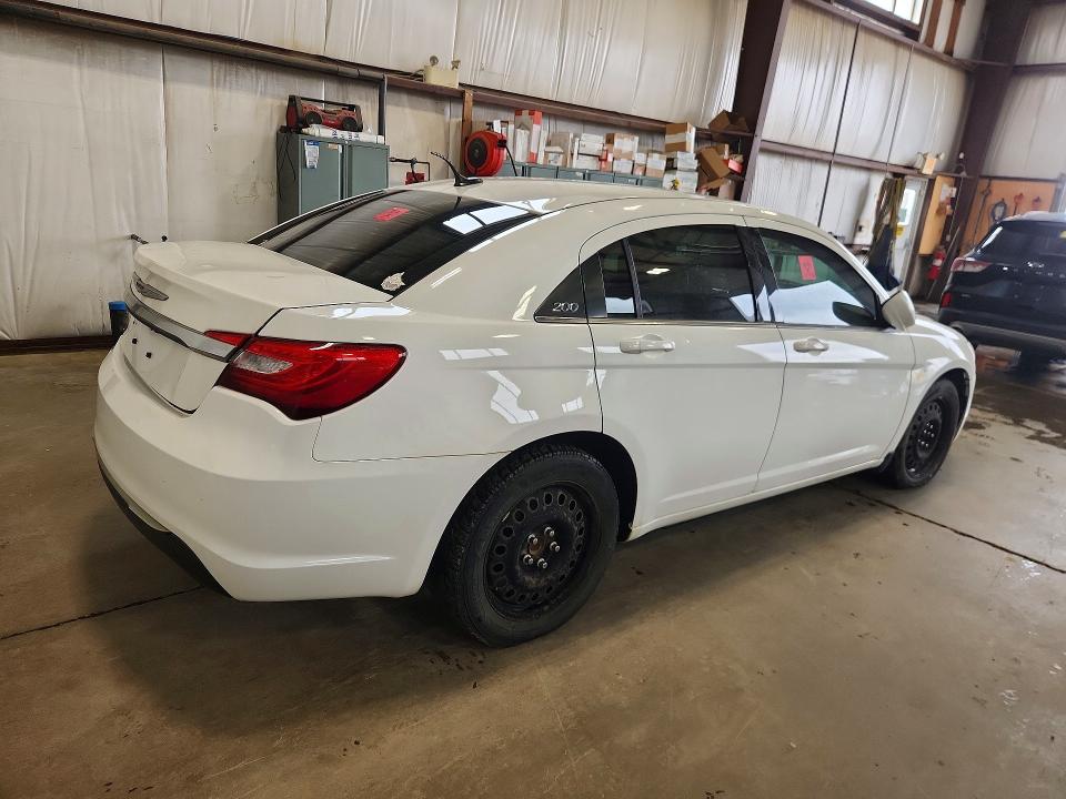 2013 Chrysler 200 მანქანა იყიდება აუქციონზე, vin: 1C3CCBABXDN512510, აუქციონის ნომერი: 58607876