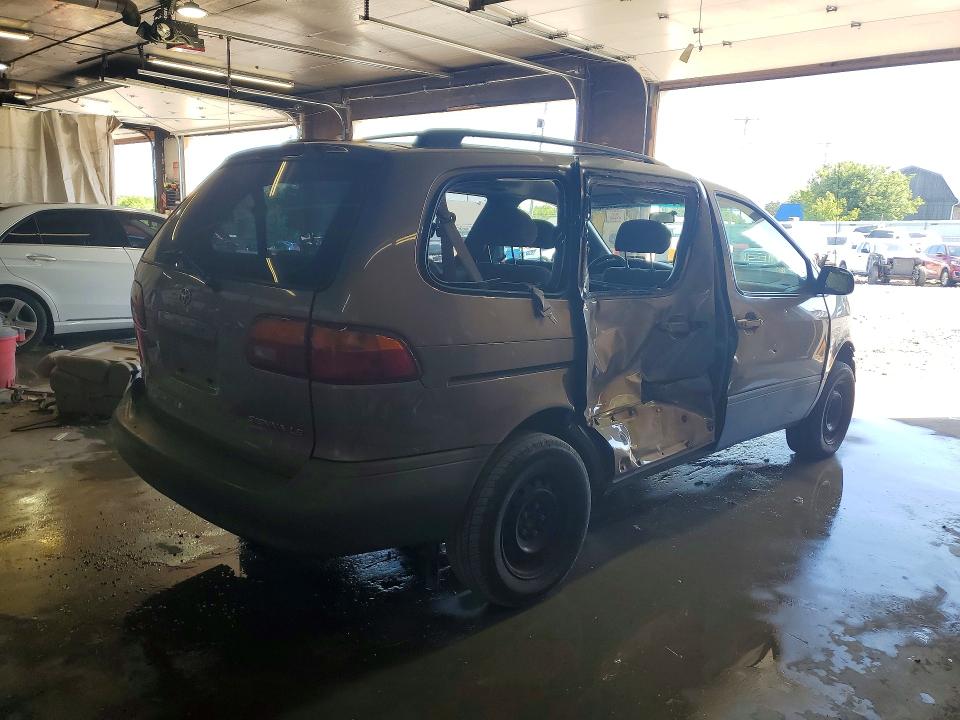 Продажа на аукционе авто 1998 Toyota Sienna, vin: 4T3ZF13C8WU075549, номер лота: 55127546