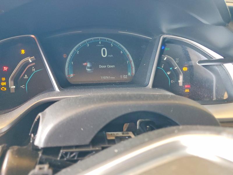 56303876 :رقم المزاد ، 19XFC1F3XHE003225 vin ، 2017 Honda Civic مزاد بيع