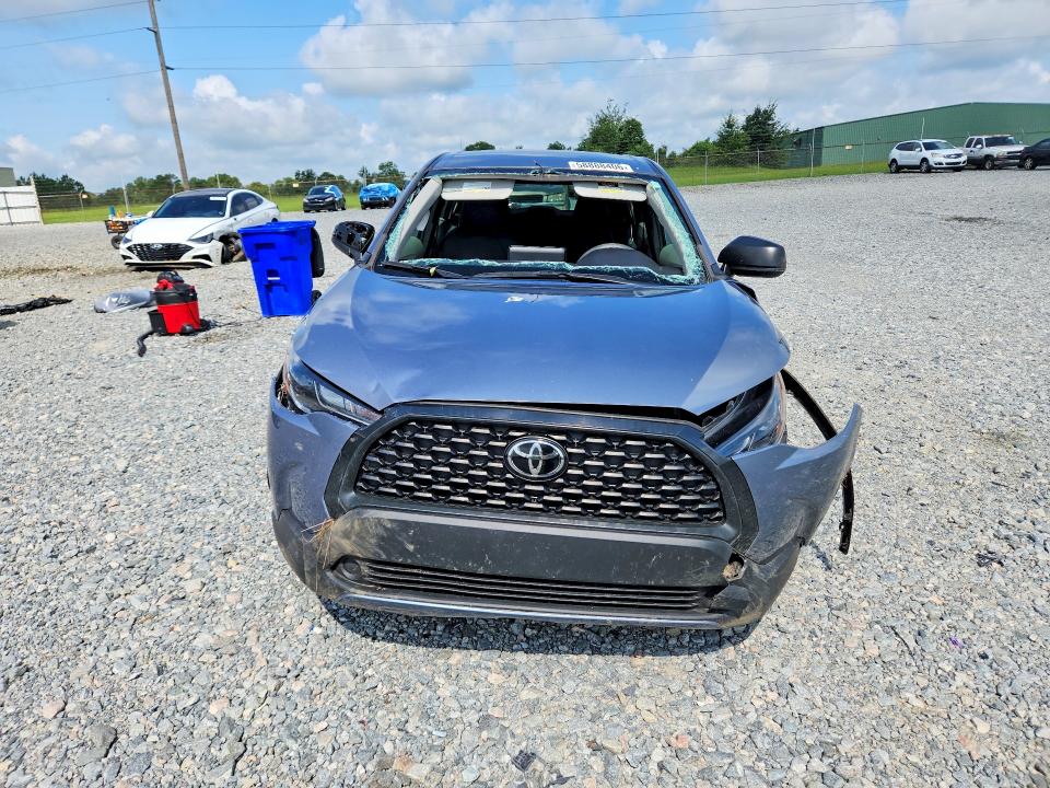 2022 Toyota Corolla Cross მანქანა იყიდება აუქციონზე, vin: 7MUAAAAG9NV020566, აუქციონის ნომერი: 58888406