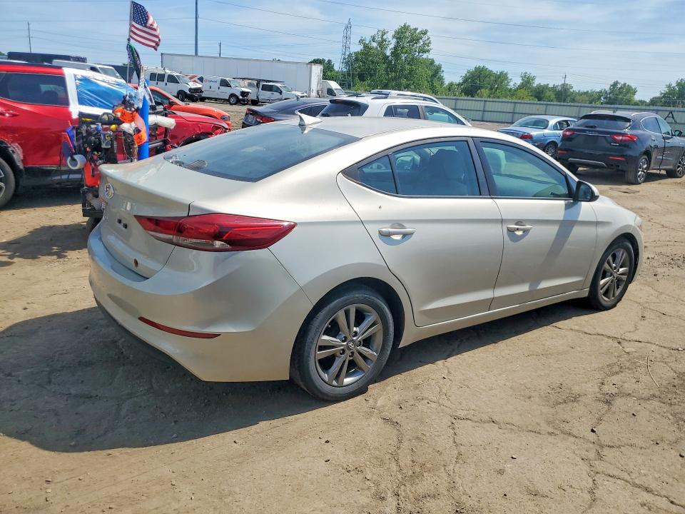 2017 Hyundai Elantra მანქანა იყიდება აუქციონზე, vin: 5NPD84LF7HH143639, აუქციონის ნომერი: 56233136