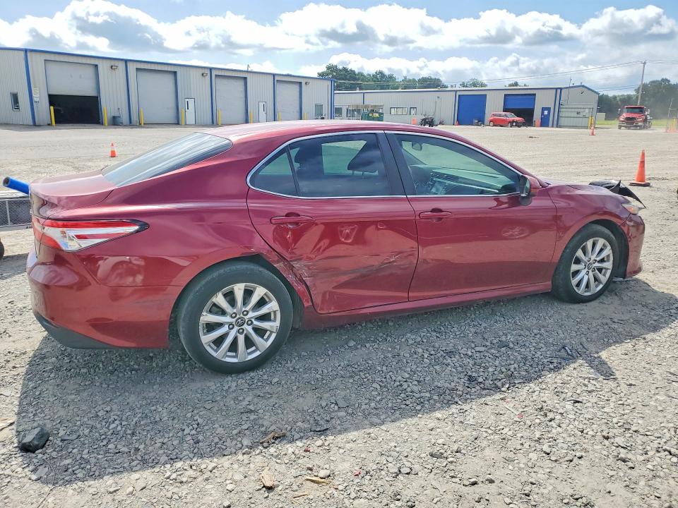 Продаж на аукціоні авто 2018 Toyota Camry, vin: 4T1B11HK1JU522336, номер лоту: 57020406
