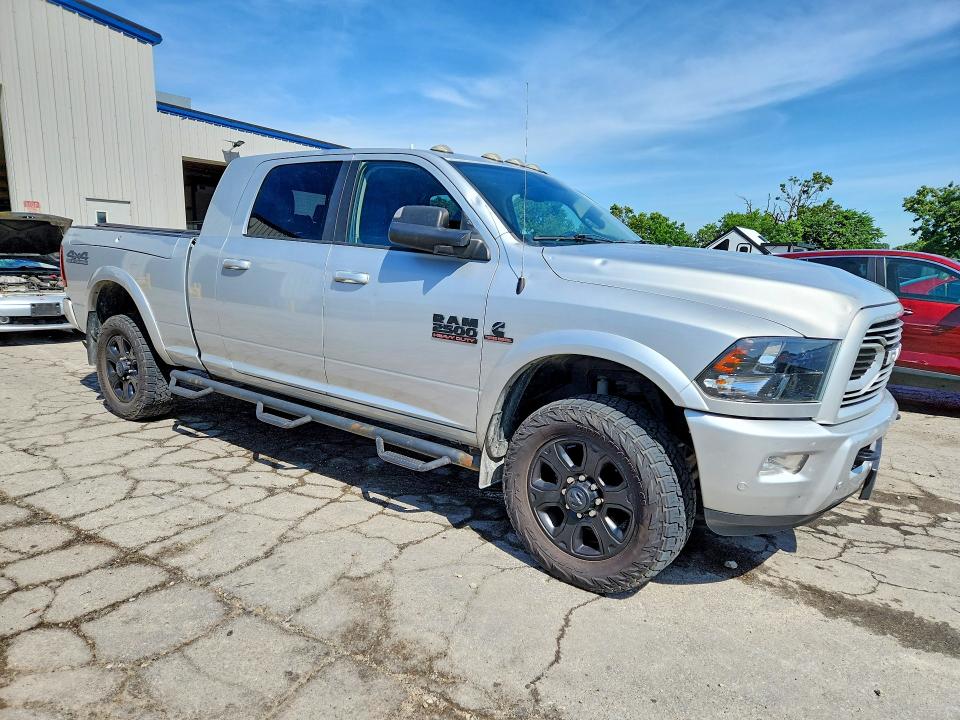 55756996 :رقم المزاد ، 3C6UR5MLXJG307284 vin ، 2018 Ram 2500 مزاد بيع