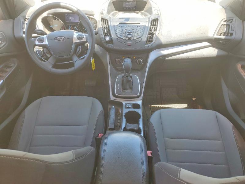 2013 Ford Escape მანქანა იყიდება აუქციონზე, vin: 1FMCU0GX7DUC43996, აუქციონის ნომერი: 56317576