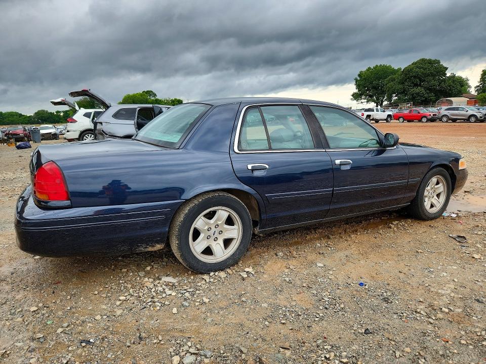Aukcja sprzedaży 2002 Ford Crown Victoria, vin: 2FAFP74W22X144351, numer aukcji: 58053566
