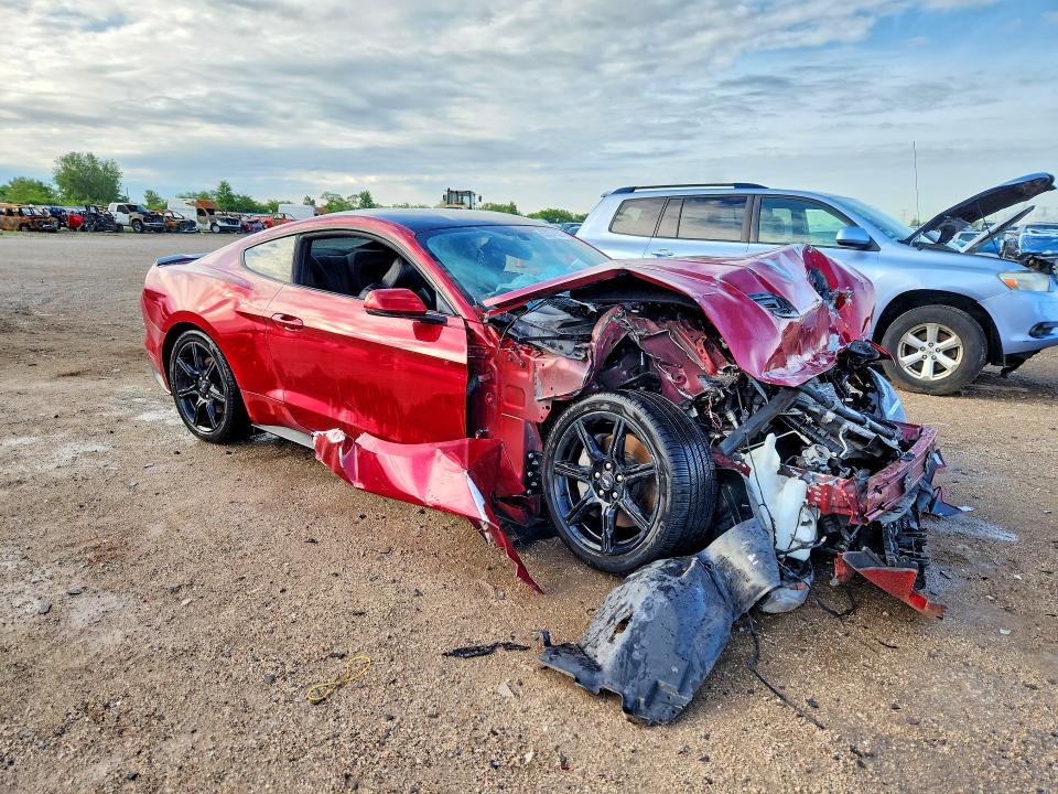 55374156 :رقم المزاد ، 1FA6P8CF6L5123867 vin ، 2020 Ford Mustang مزاد بيع