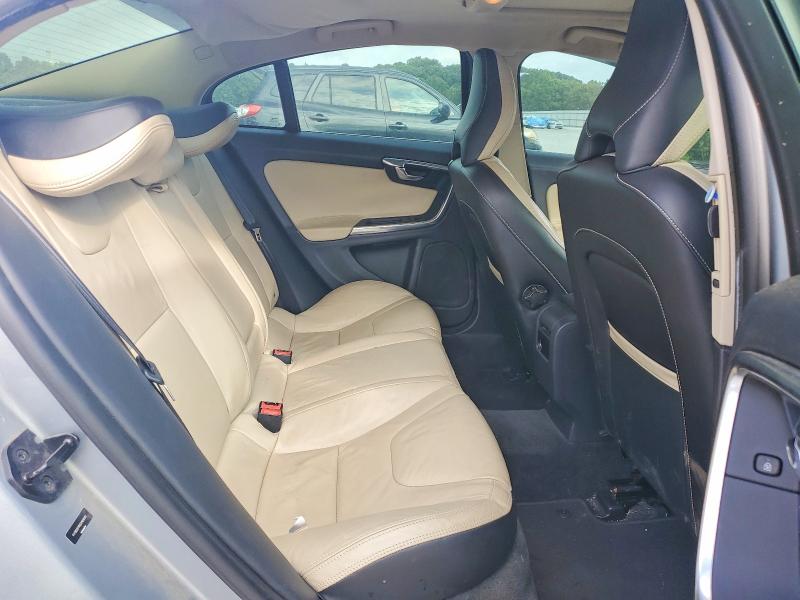 2013 Volvo S60 მანქანა იყიდება აუქციონზე, vin: YV1902FH6D2183280, აუქციონის ნომერი: 57824846