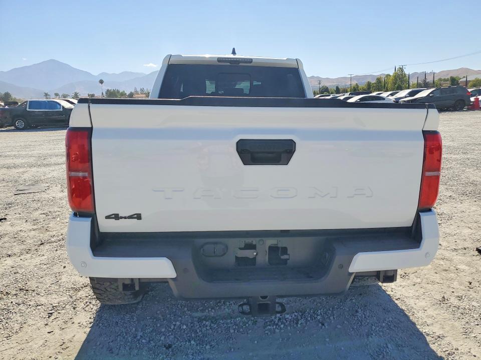 57371236 :رقم المزاد ، 3TMLB5JN4RM026464 vin ، 2024 Toyota Tacoma مزاد بيع