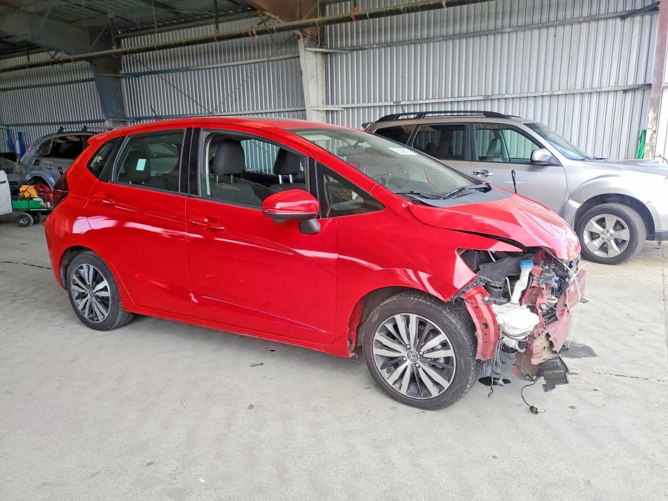 56629576 :رقم المزاد ، 3HGGK5H86FM739011 vin ، 2015 Honda Fit مزاد بيع