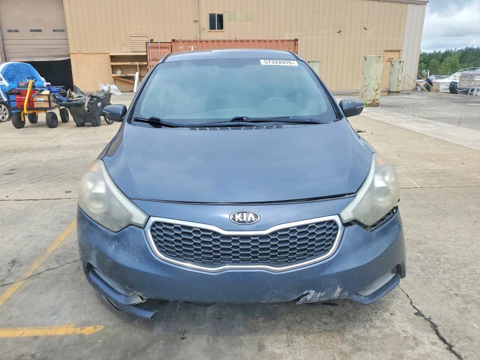2015 Kia Forte მანქანა იყიდება აუქციონზე, vin: KNAFX4A67F5350587, აუქციონის ნომერი: 57328976
