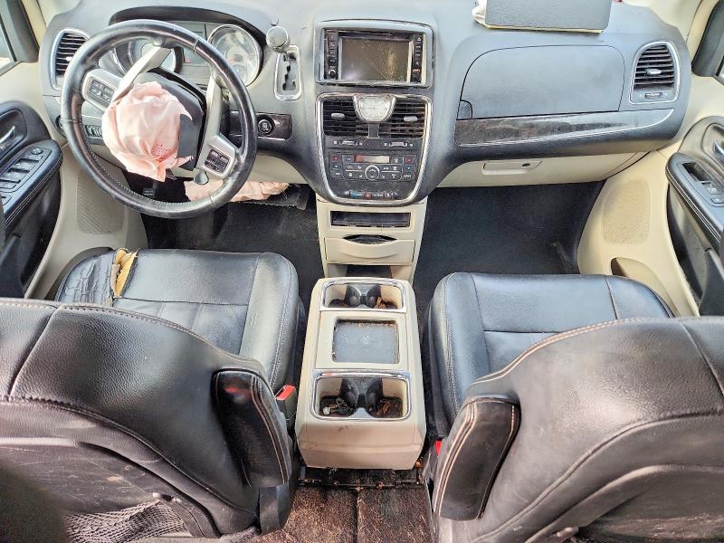 2015 Chrysler Town & Country მანქანა იყიდება აუქციონზე, vin: 2C4RC1BG4FR676335, აუქციონის ნომერი: 58326496