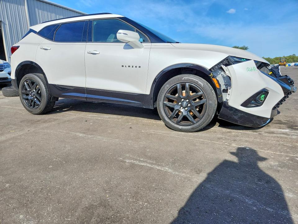 Продаж на аукціоні авто 2020 Chevrolet Blazer, vin: 3GNKBERS2LS591599, номер лоту: 55596366