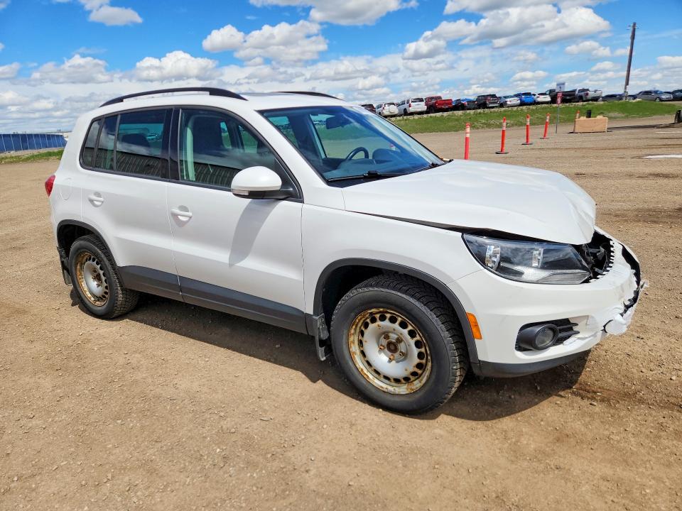 2014 Volkswagen Tiguan მანქანა იყიდება აუქციონზე, vin: WVGJV3AX1EW522655, აუქციონის ნომერი: 56962116