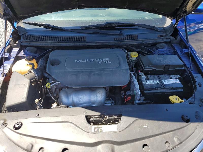 Auction sale of the 2015 Chrysler 200, vin: 1C3CCCAB3FN732094, lot number: 55671546