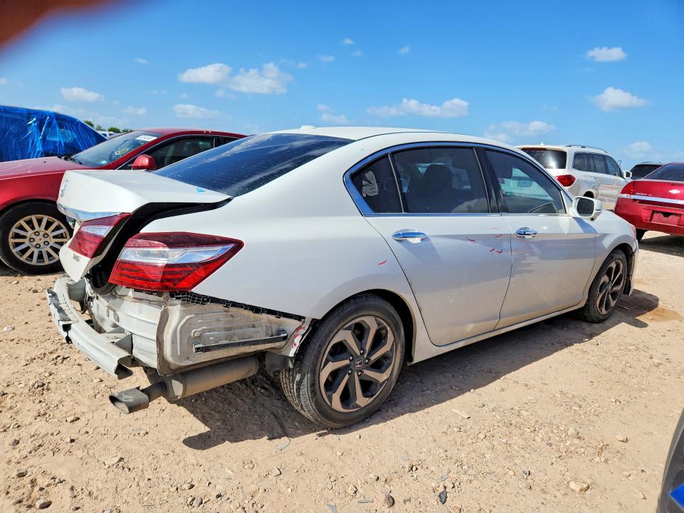 57941036 :رقم المزاد ، 1HGCR3F05HA030923 vin ، 2017 Honda Accord مزاد بيع