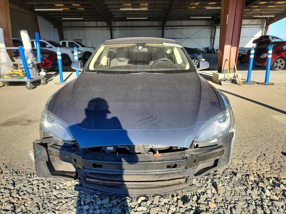 Продажа на аукционе авто 2013 Tesla Model S, vin: 5YJSA1CG6DFP17255, номер лота: 57057286