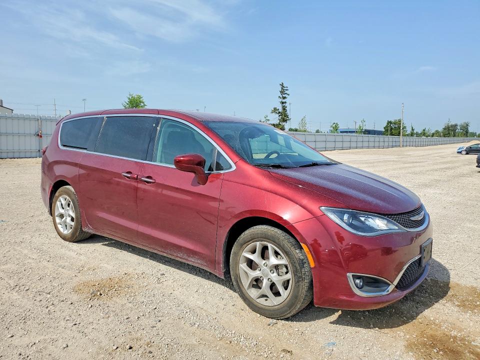 Продажа на аукционе авто 2018 Chrysler Pacifica, vin: 2C4RC1FG4JR277881, номер лота: 59363896
