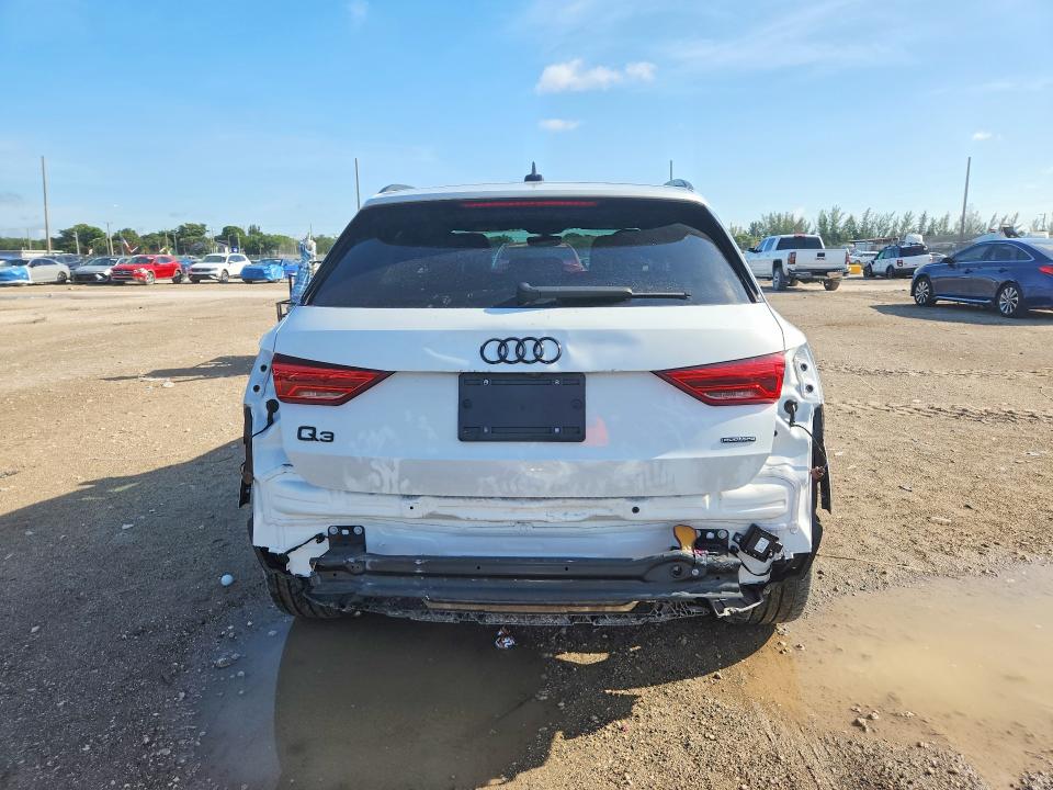 Продаж на аукціоні авто 2022 Audi Q3, vin: WA1DECF33N1134079, номер лоту: 57323086
