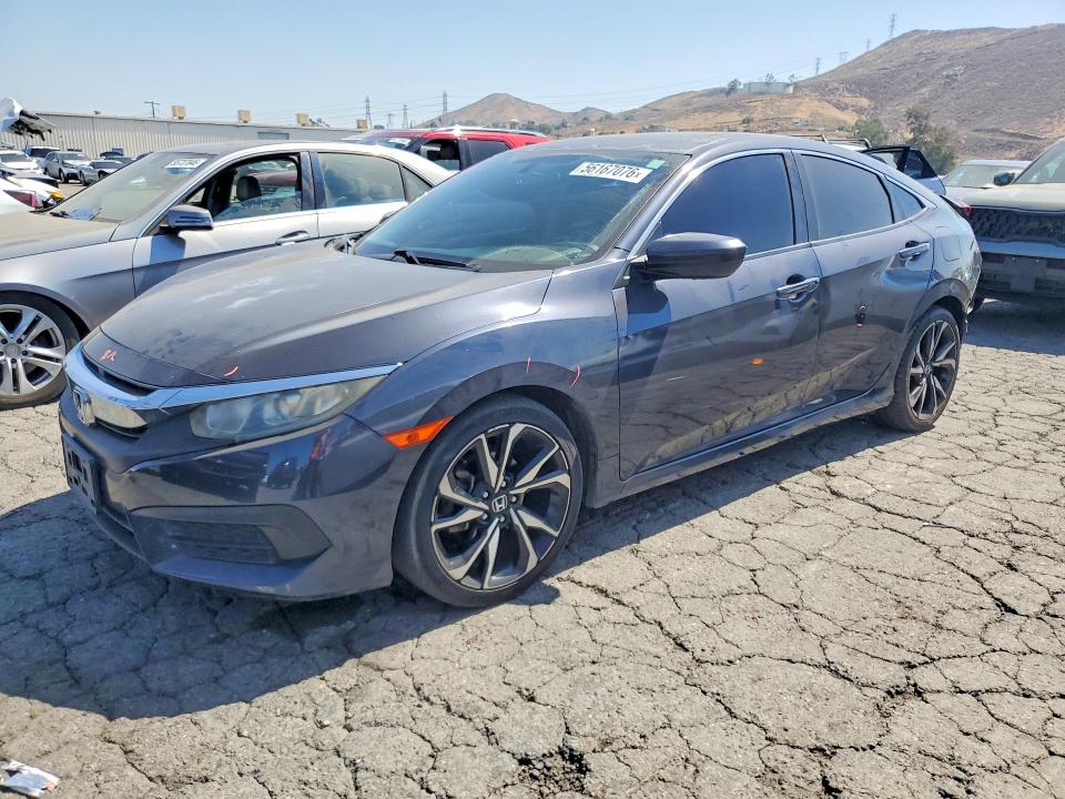 56167076 :رقم المزاد ، 2HGFC2F79JH556243 vin ، 2018 Honda Civic مزاد بيع