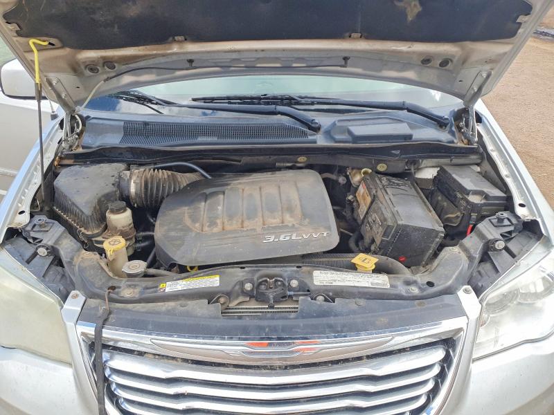 2011 Chrysler Town & Country მანქანა იყიდება აუქციონზე, vin: 2A4RR5DG9BR720028, აუქციონის ნომერი: 55217436