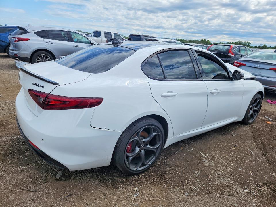 Продаж на аукціоні авто 2021 Alfa Romeo Giulia, vin: ZARFANBN0M7647370, номер лоту: 57340906