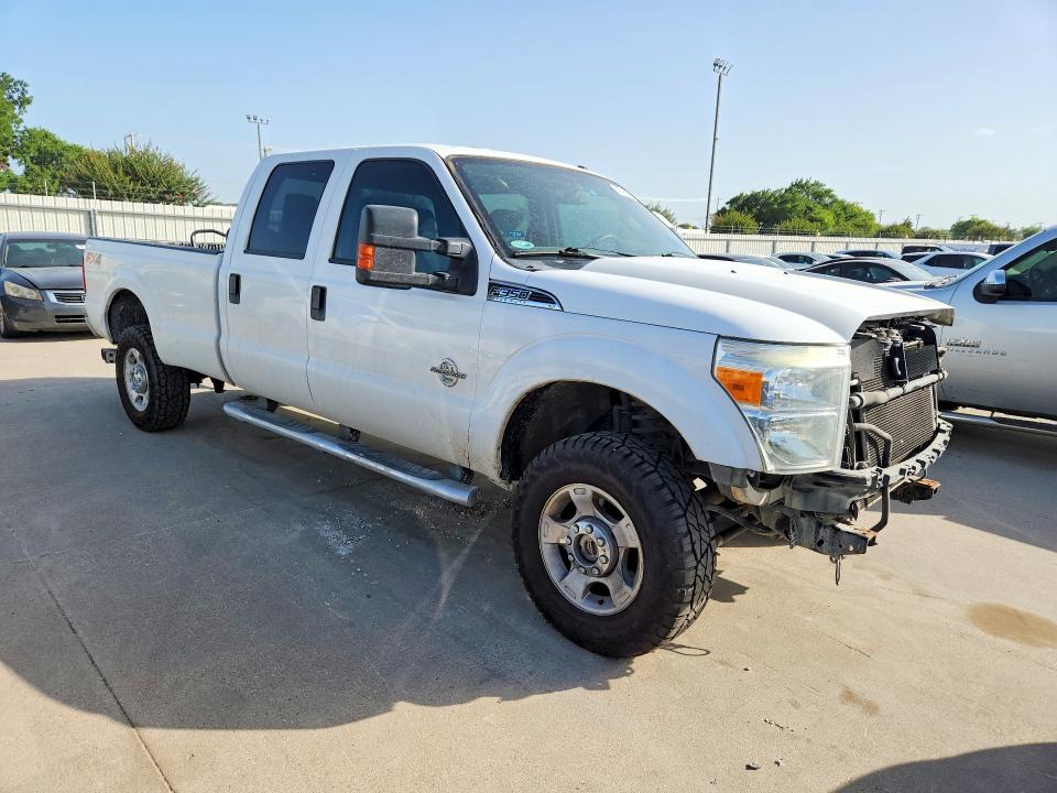 58374176 :رقم المزاد ، 1FT8W3BT3FEA83624 vin ، 2015 Ford F350 مزاد بيع