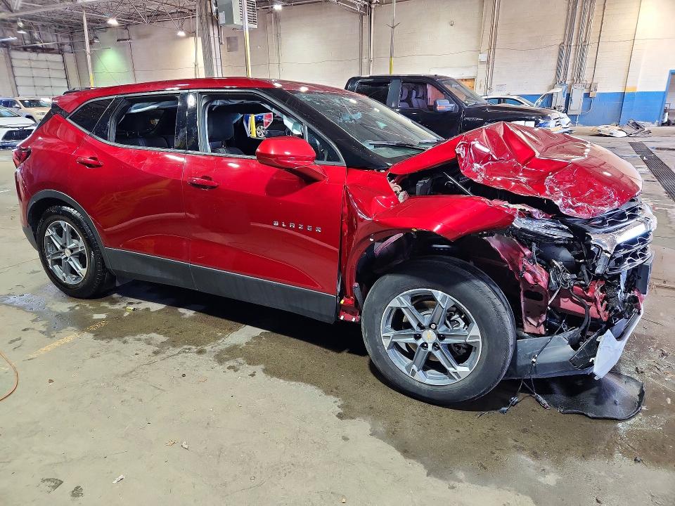 Продаж на аукціоні авто 2025 Chevrolet Blazer, vin: 3GNKBHR45SS215741, номер лоту: 57351846