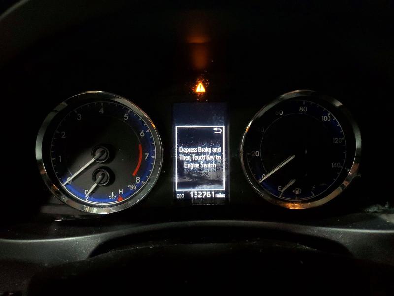 56541186 :رقم المزاد ، 5YFBURHE3HP619694 vin ، 2017 Toyota Corolla مزاد بيع