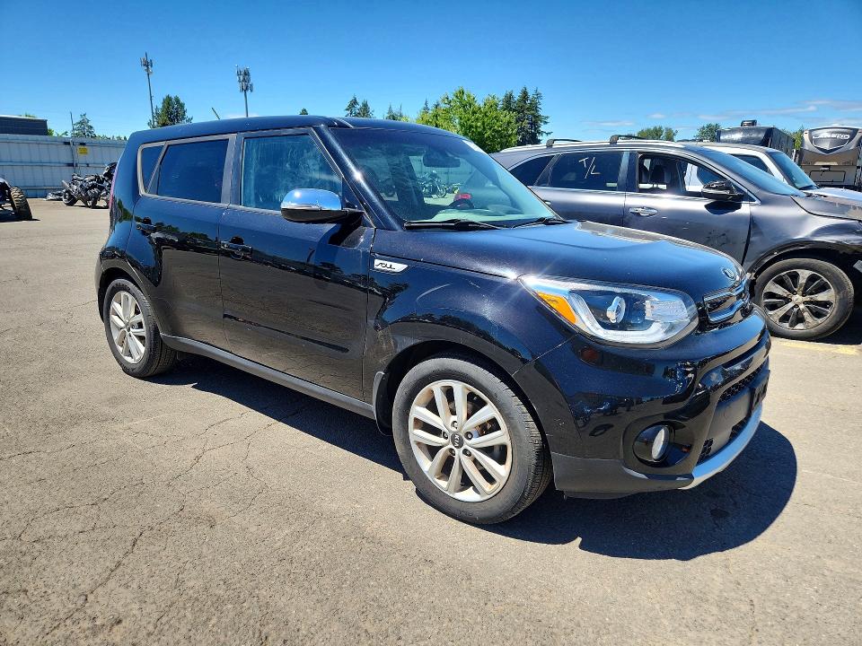 2018 Kia Soul მანქანა იყიდება აუქციონზე, vin: KNDJP3A58J7615061, აუქციონის ნომერი: 57567986